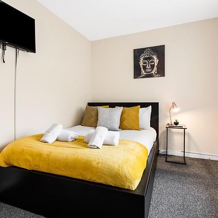 Off Road Parking, Garden, Tv'S In Bedrooms Morriston Bagian luar foto
